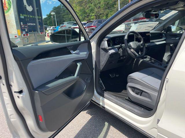 new 2026 Volkswagen Tiguan car, priced at $39,011