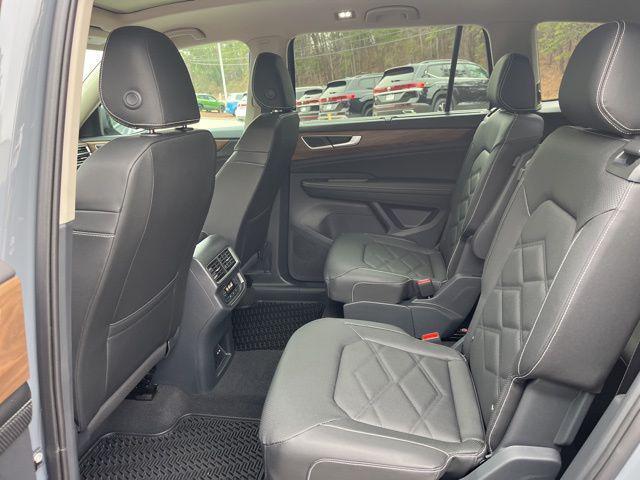 new 2026 Volkswagen Atlas car, priced at $45,141