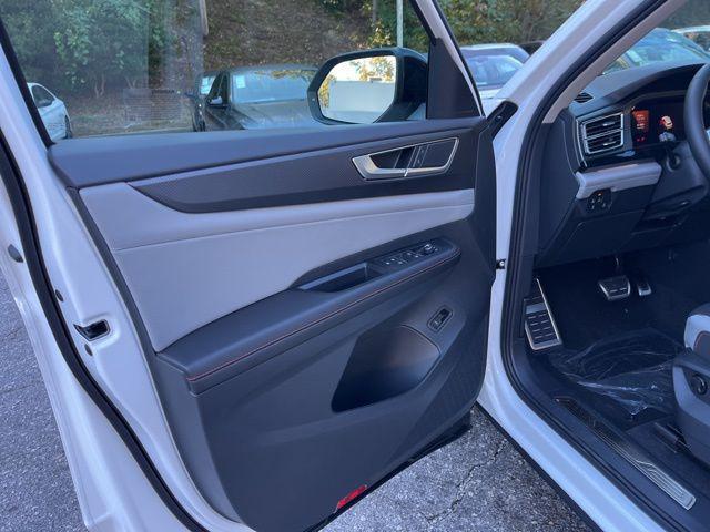 new 2026 Volkswagen Atlas car, priced at $47,334