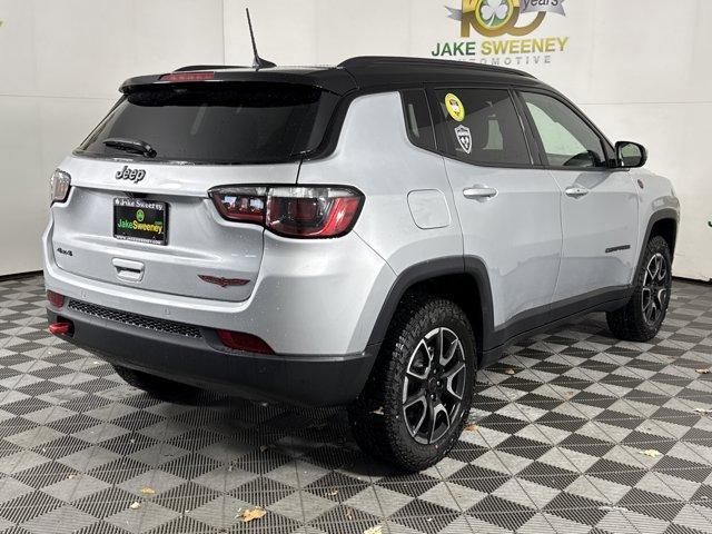 new 2026 Jeep Compass car, priced at $32,036