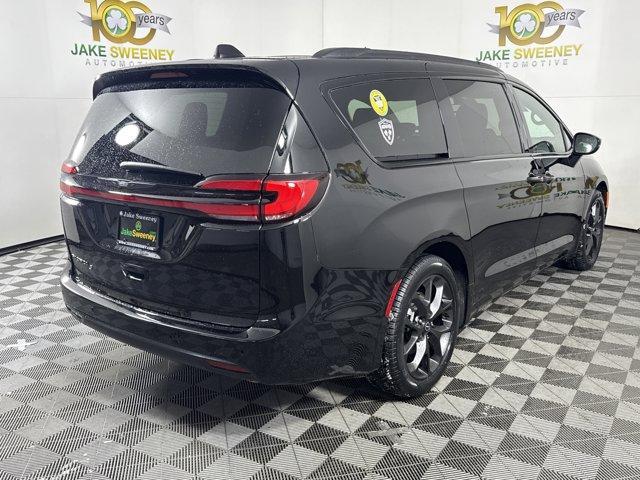 new 2026 Chrysler Pacifica car, priced at $41,933