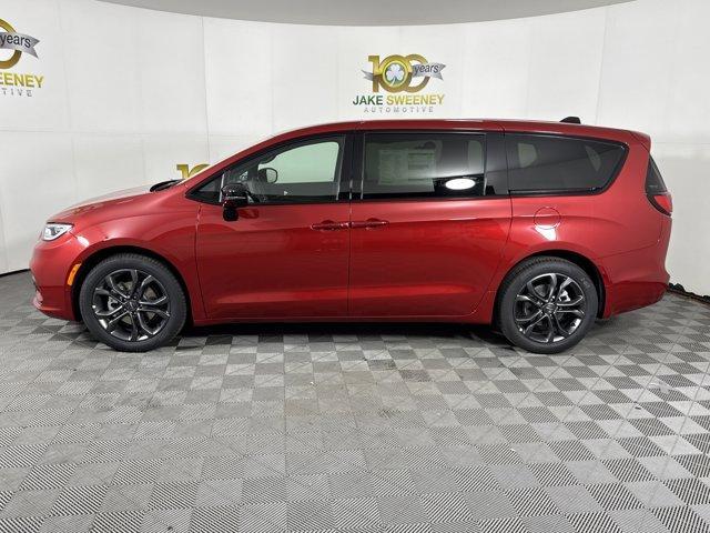 new 2026 Chrysler Pacifica car, priced at $41,983