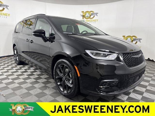 new 2026 Chrysler Pacifica car, priced at $47,747