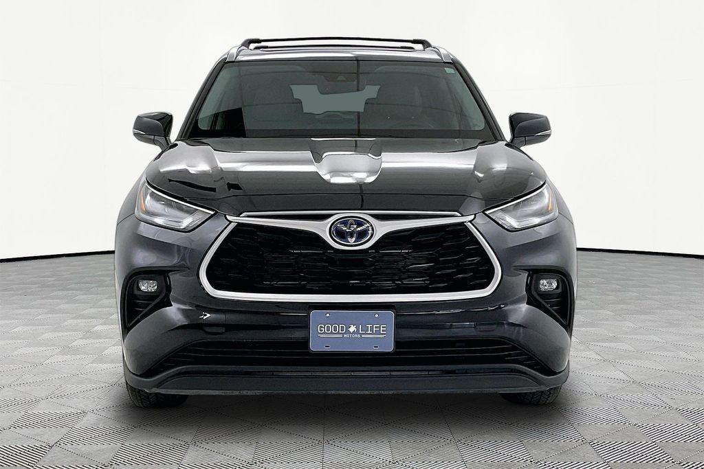 used 2021 Toyota Highlander Hybrid car, priced at $38,816