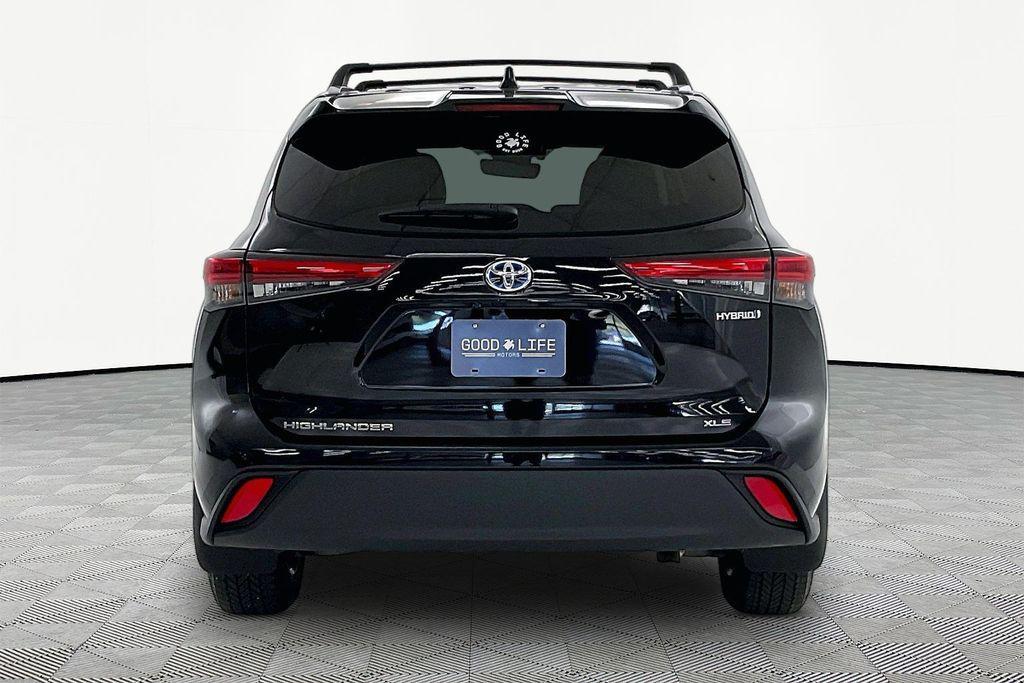 used 2021 Toyota Highlander Hybrid car, priced at $38,816