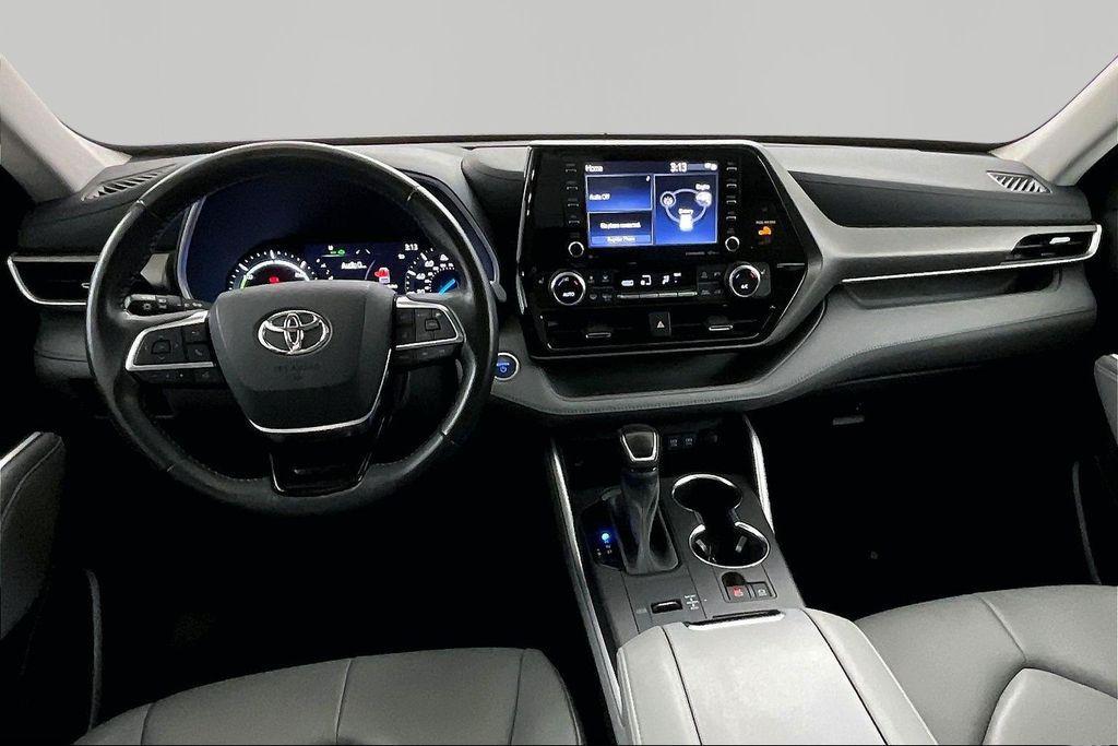 used 2021 Toyota Highlander Hybrid car, priced at $38,816