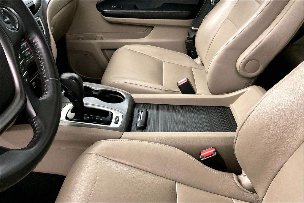 used 2018 Honda Pilot car, priced at $20,245