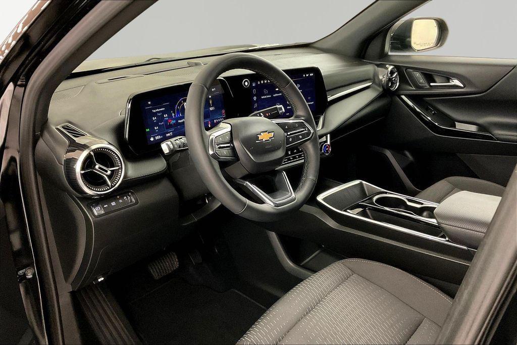 used 2025 Chevrolet Equinox car, priced at $27,344