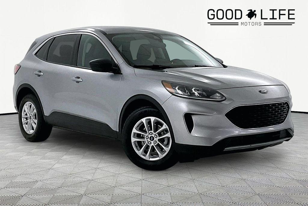 used 2022 Ford Escape car, priced at $13,883