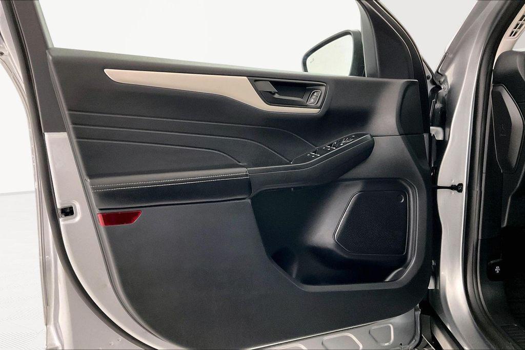 used 2022 Ford Escape car, priced at $13,883