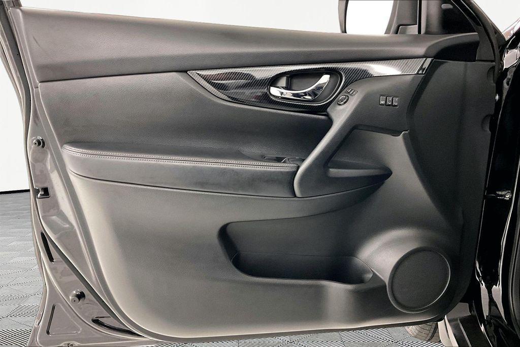 used 2020 Nissan Rogue car, priced at $16,974