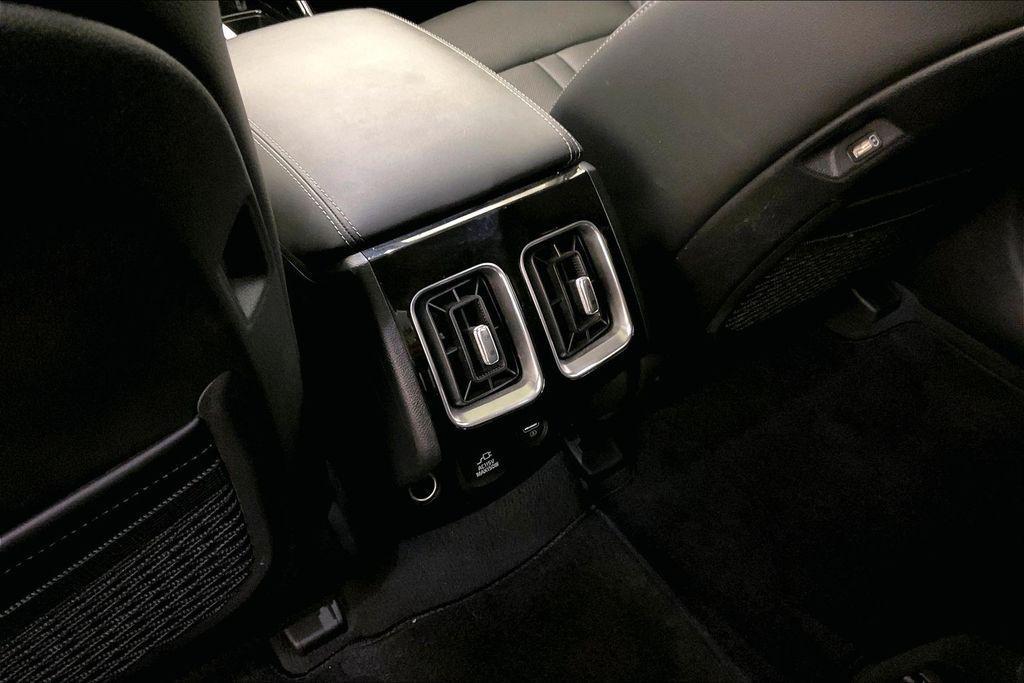 used 2023 Kia Sorento car, priced at $34,995