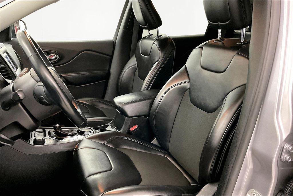 used 2021 Jeep Cherokee car, priced at $15,695