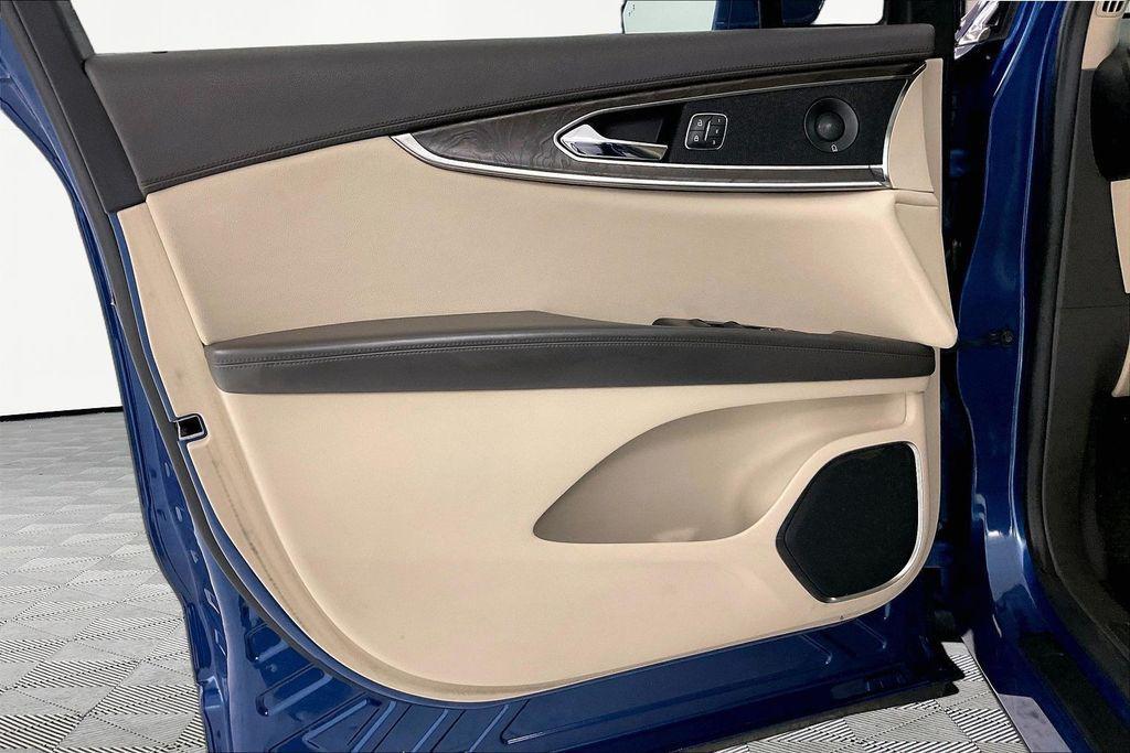 used 2020 Lincoln Nautilus car, priced at $20,580