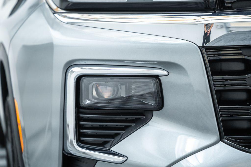 new 2026 Chevrolet Traverse car, priced at $48,710