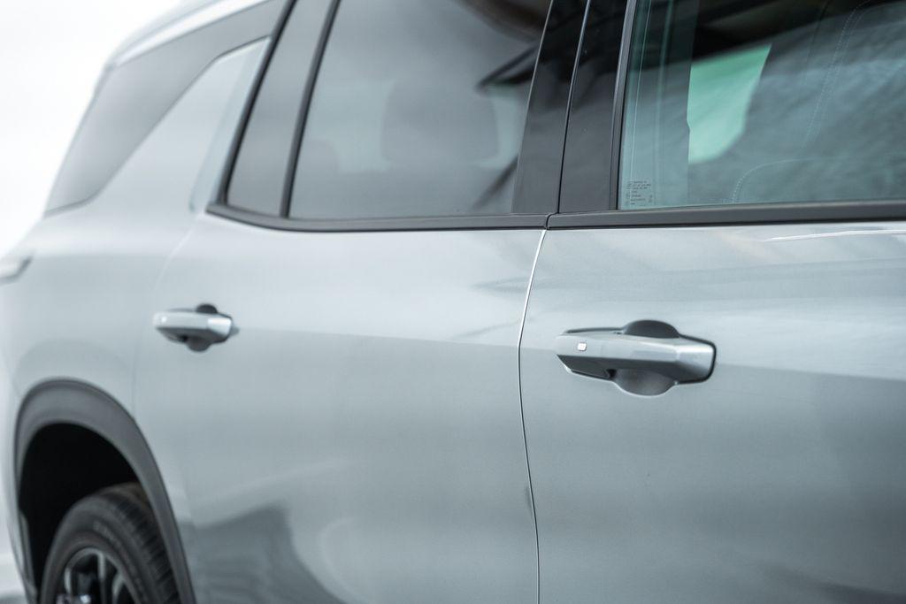 new 2026 Chevrolet Traverse car, priced at $48,710