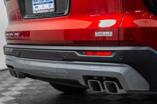 new 2026 Chevrolet Traverse car, priced at $37,710