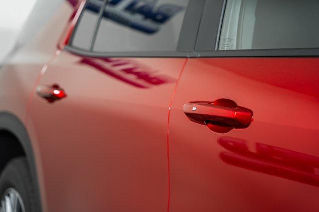 new 2026 Chevrolet Traverse car, priced at $37,710