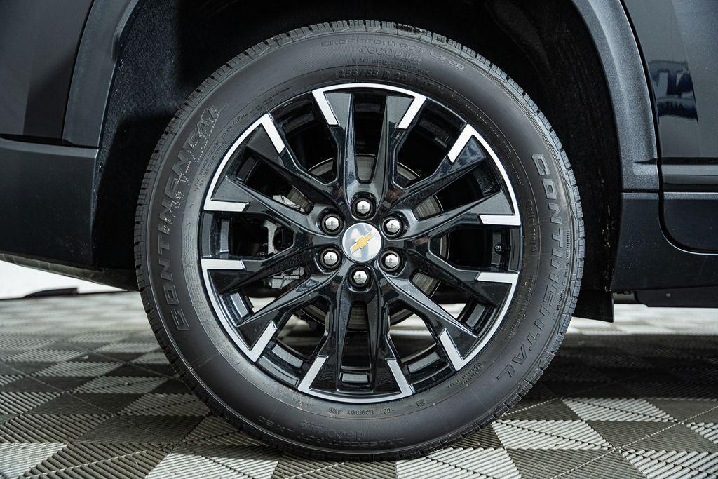 new 2026 Chevrolet Traverse car, priced at $48,910