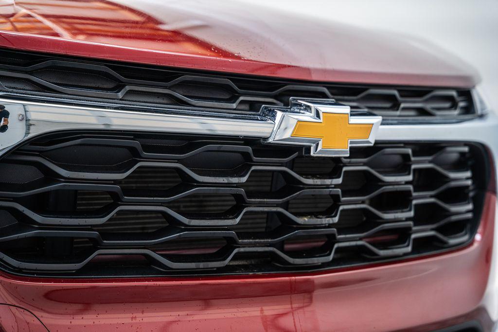 used 2025 Chevrolet Trax car, priced at $21,921