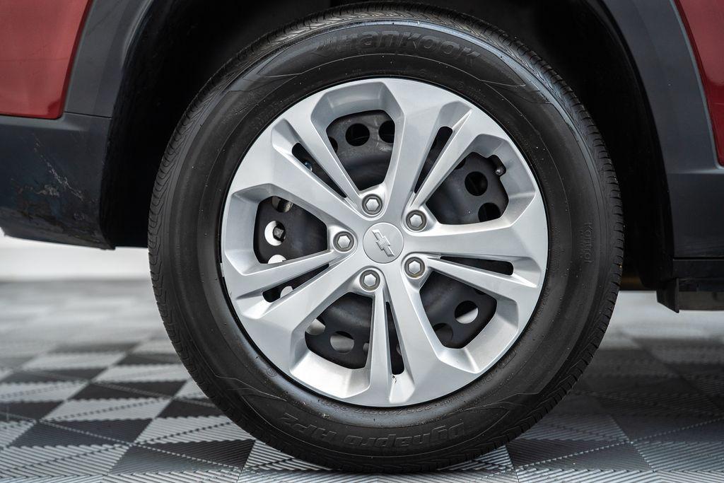 used 2025 Chevrolet Trax car, priced at $21,921