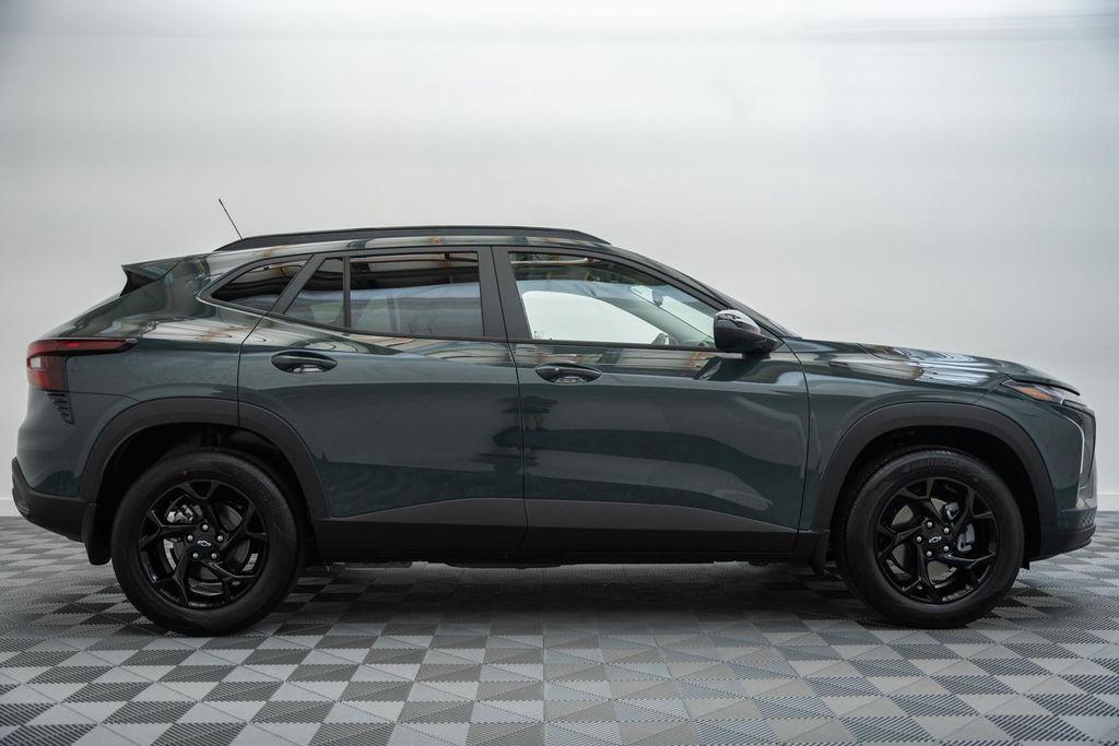 new 2026 Chevrolet Trax car, priced at $27,914