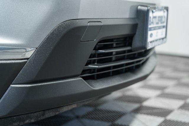 used 2023 Chevrolet Traverse car, priced at $23,999