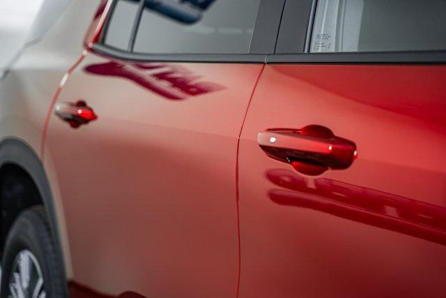 new 2026 Chevrolet Traverse car, priced at $42,255