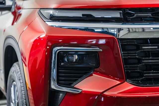 new 2026 Chevrolet Traverse car, priced at $42,255