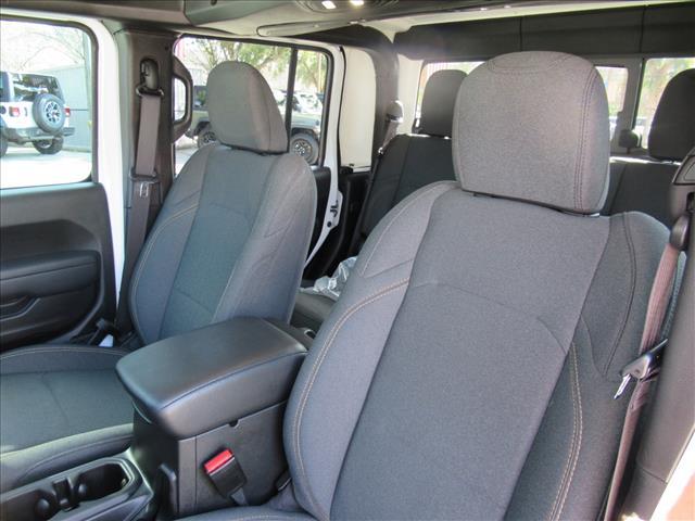 new 2025 Jeep Gladiator car, priced at $33,133