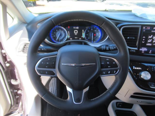 used 2023 Chrysler Pacifica car, priced at $23,200