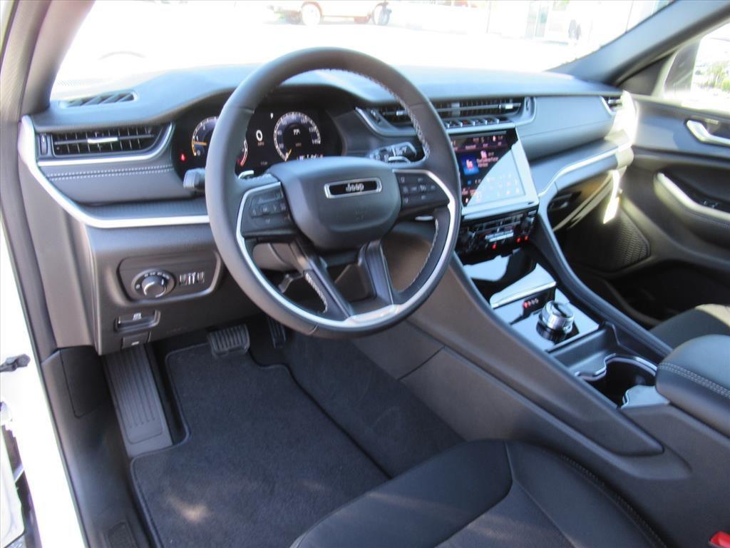 new 2025 Jeep Grand Cherokee L car, priced at $31,019