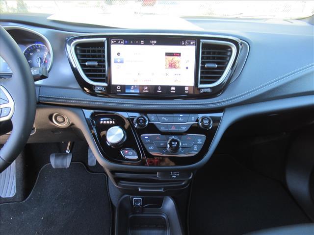 new 2026 Chrysler Pacifica car, priced at $39,844