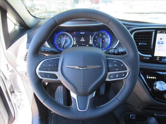 new 2026 Chrysler Pacifica car, priced at $39,844