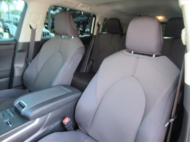 used 2022 Toyota Highlander car, priced at $26,850