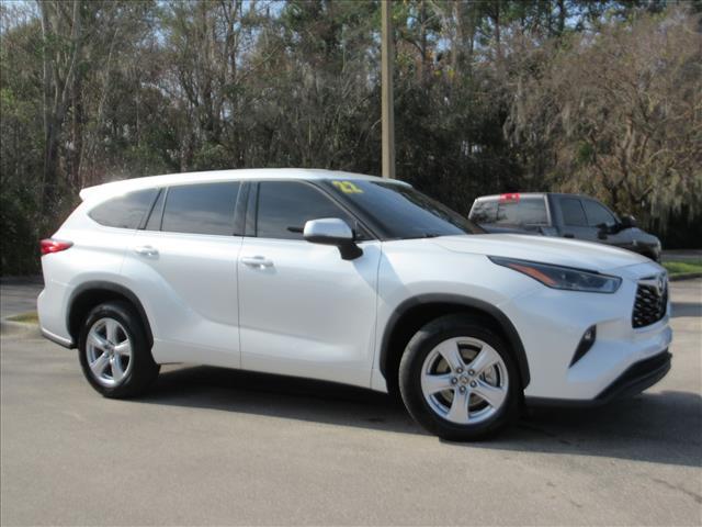 used 2022 Toyota Highlander car, priced at $26,850
