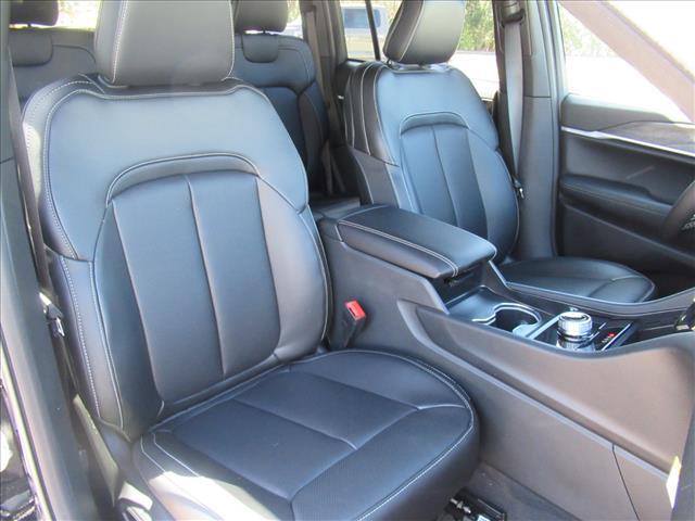 new 2026 Jeep Grand Cherokee car, priced at $42,748