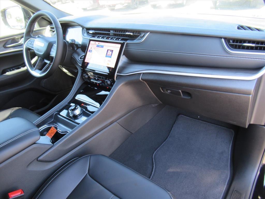 new 2025 Jeep Grand Cherokee L car, priced at $40,354