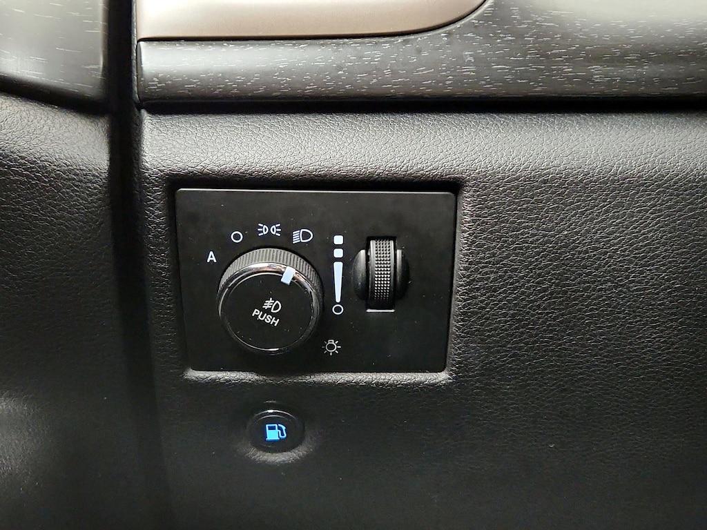 used 2017 Jeep Grand Cherokee car, priced at $18,998