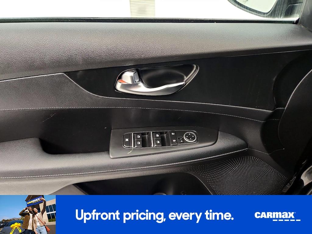 used 2024 Kia Forte car, priced at $22,998