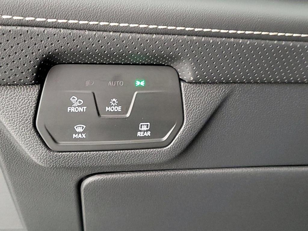 used 2024 Volkswagen Atlas car, priced at $31,998