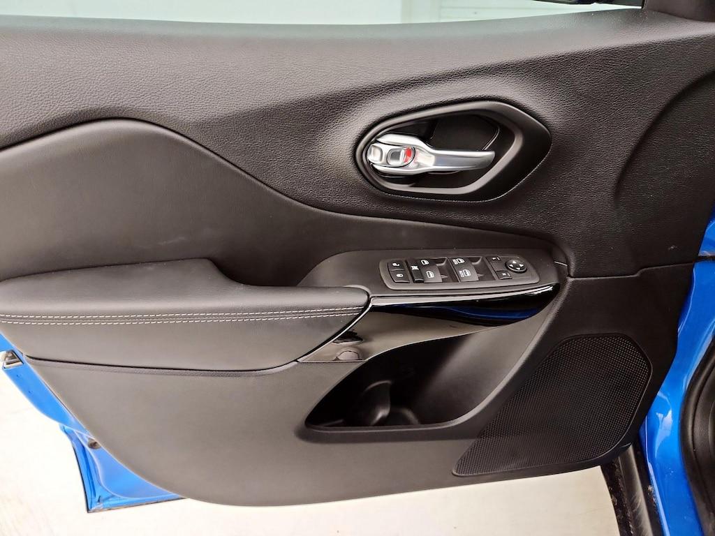 used 2023 Jeep Cherokee car, priced at $26,998