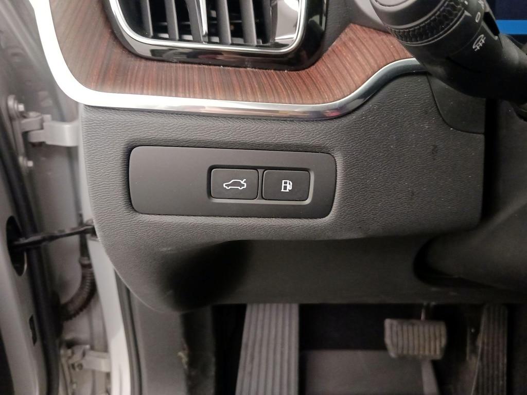 used 2024 Volvo XC60 Recharge Plug-In Hybrid car, priced at $40,998