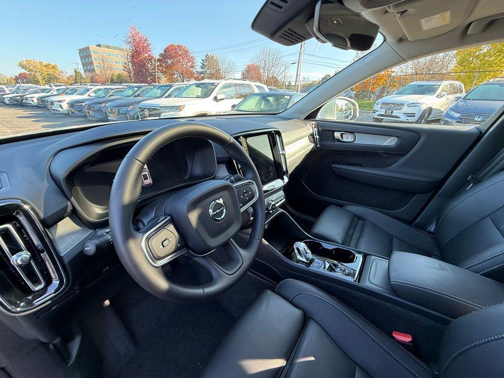 used 2025 Volvo XC40 car, priced at $31,596