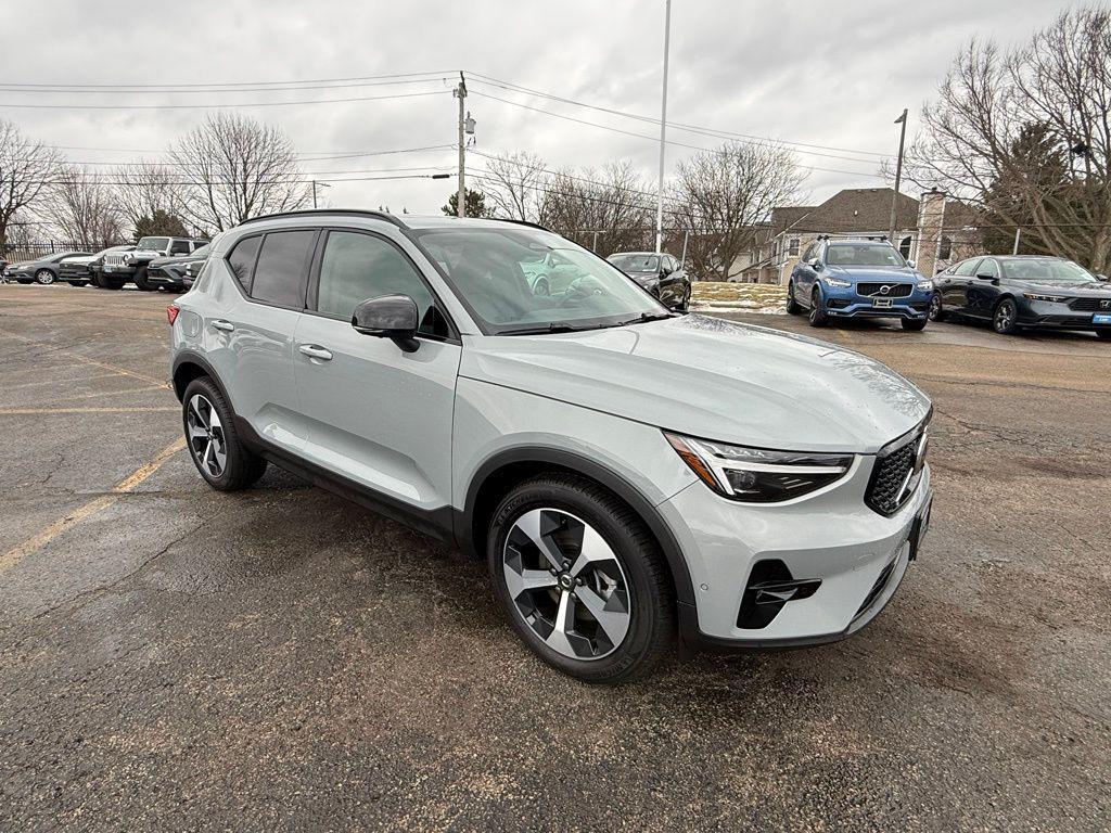 used 2026 Volvo XC40 car, priced at $43,687
