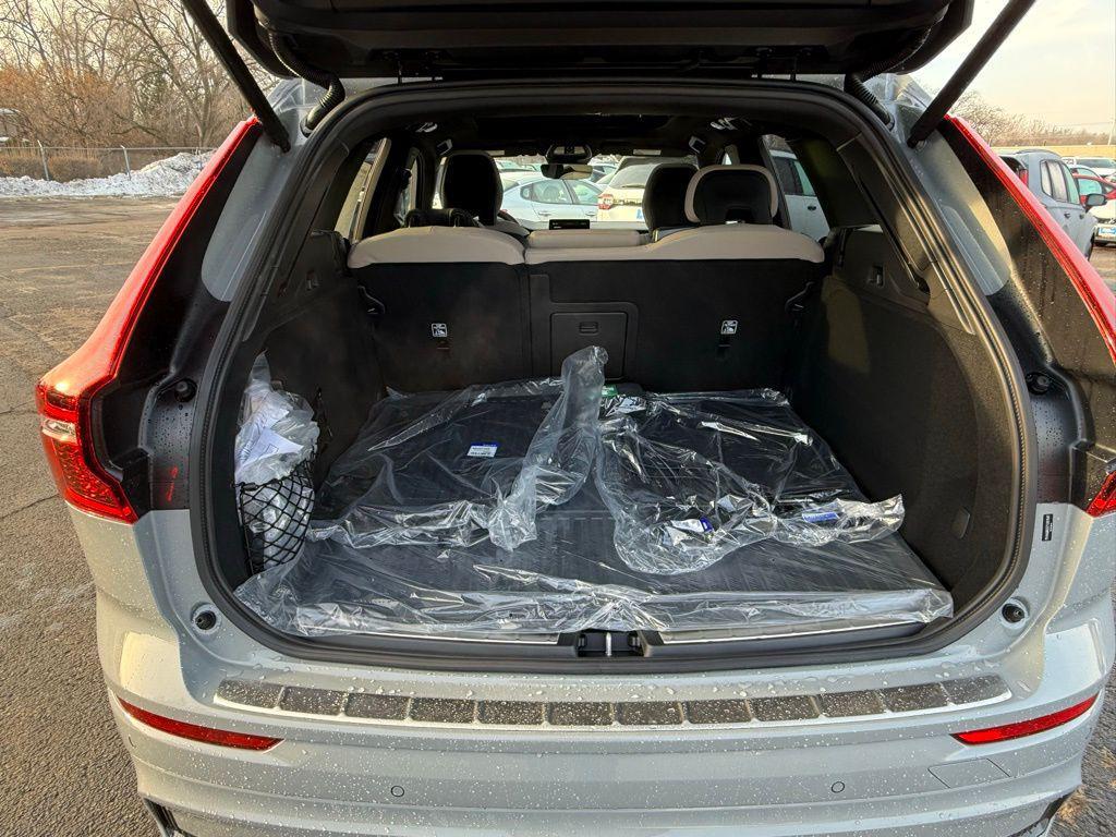 new 2026 Volvo XC60 Plug-In Hybrid car, priced at $67,285