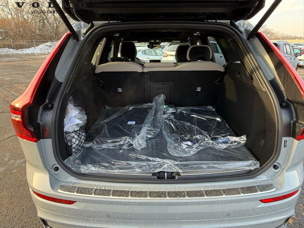 new 2026 Volvo XC60 Plug-In Hybrid car, priced at $67,285