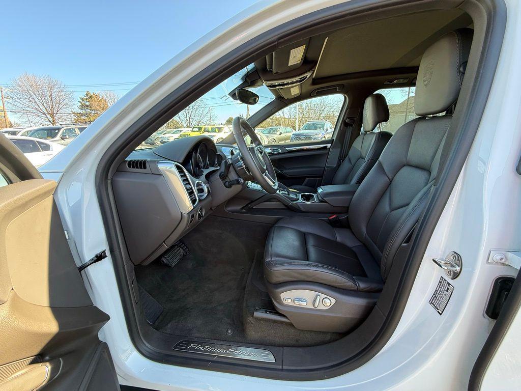 used 2017 Porsche Cayenne car, priced at $19,000