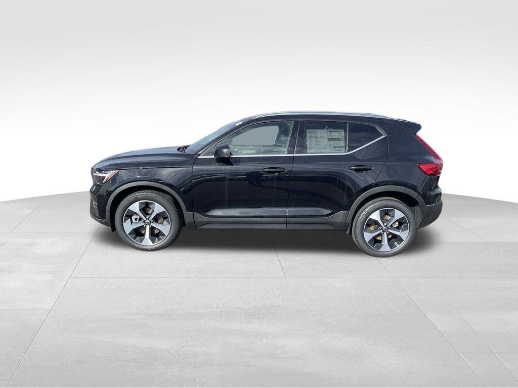 used 2025 Volvo XC40 car, priced at $34,574