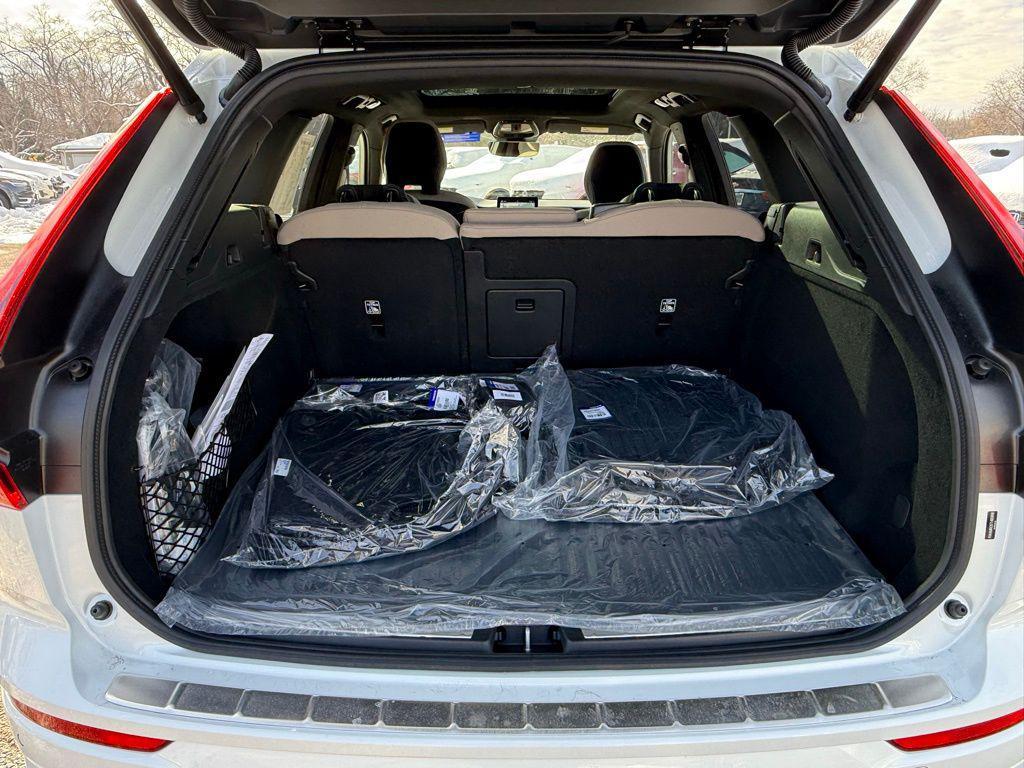 new 2026 Volvo XC60 Plug-In Hybrid car, priced at $67,285